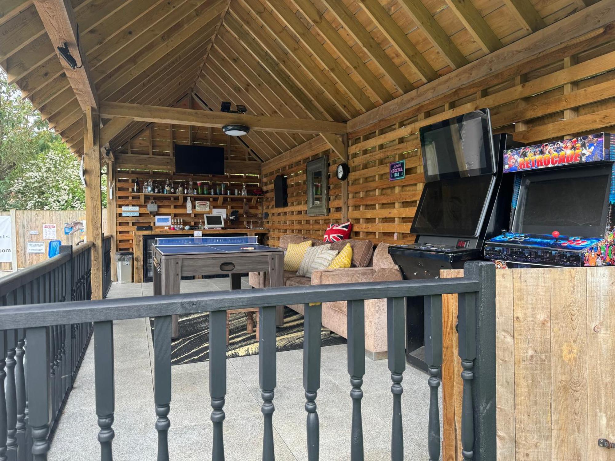 Villa Luxurious Oasis Relax 32C Pool, Jacuzzi Games Bar Deal Exterior foto