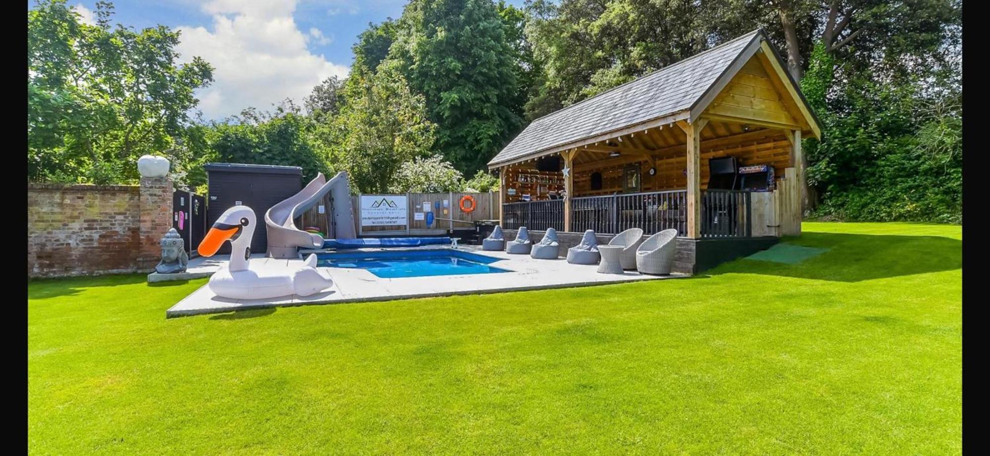 Villa Luxurious Oasis Relax 32C Pool, Jacuzzi Games Bar Deal Exterior foto